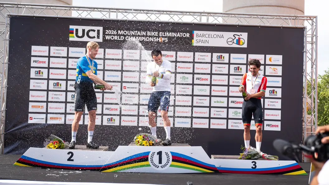 Weltmeister auf corratec: Titouan Perrin-Ganier krönt sich in Barcelona